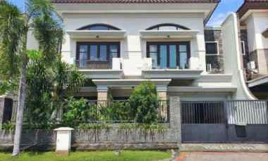 Rumah Central Park Klampis Strategis Siap Huni Furnished