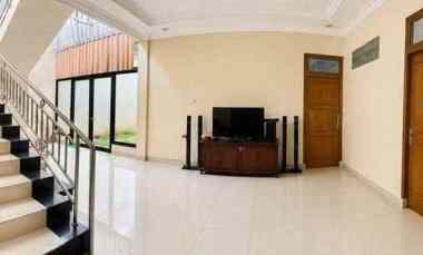 Rumah Luas Bagus 2 Lantai di Cibubur Jaktim dekat Citragrand CBD