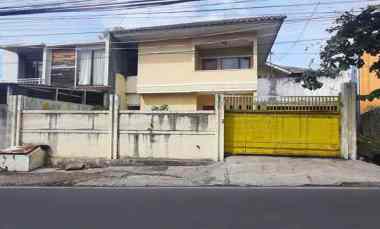 Rumah Minimalis Lingkungan Sejuk dan Asri di jl. Cigadung Dago Bandung