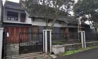 Rumah Dijual di Cigadung