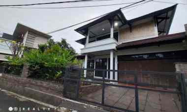 Rumah 2 lantai Shm Lokasi Bagus di Cigadung Dago Bandung