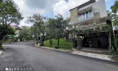 Rumah 2 lantai Shm Cluster Terbaik di Cigadung Dago Bandung Kota