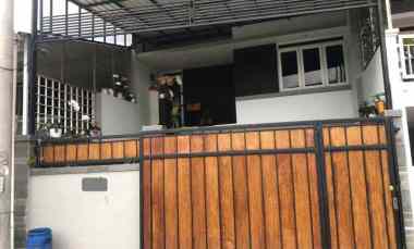 Komplek Artabahana Cihanjuang 20 menit Tol Pasteur Ada Rooftop