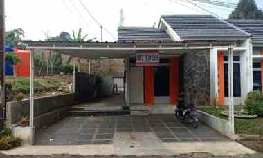 Dijual Rumah Cihanjuang Asri Hal Luas Keamanan 24 Jam