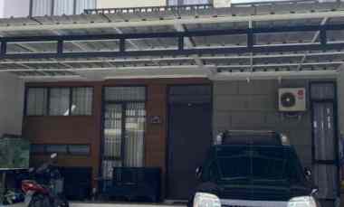 Rumah Dijual di Perum Grahayan Karawang