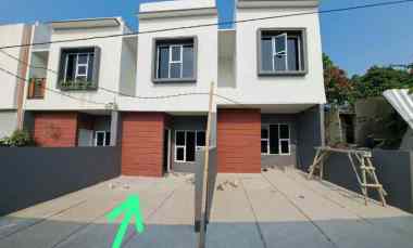 Rumah 2 Lantai Premium Murrah 700 jutaan Dikawasan Cijantung Jaktim