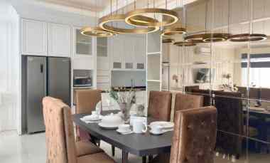 Rumah Brand New American Classic 4 Lt SHM di Cilandak Jakarta Selatan