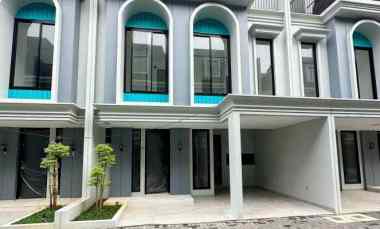 dijual rumah cilangkap cipayung