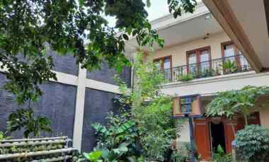 Rumah Siap Huni 2 Lantai Semifurnish dalam Perumahan di Cinere