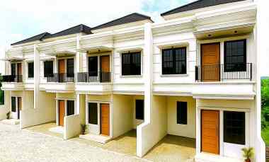 Rumah Modern Minimalis 2 Lantai dalam Cluster di Jakarta Timur
