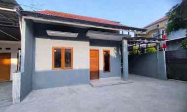 dijual rumah cipayung jakarta timur