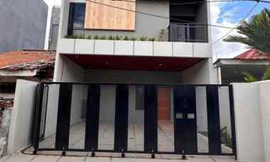 Rumah Nyaman dalam Kompleks Area Cipinang Jakarta Timur