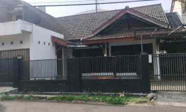 Dijual Rumah Siap Huni dengan Bangunan Multifungsi Cipinang Melayu