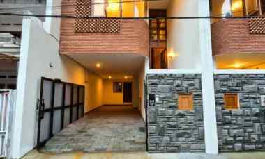 Rumah Baru Design Modern Natural Tropis di Cipinang Rawamangun