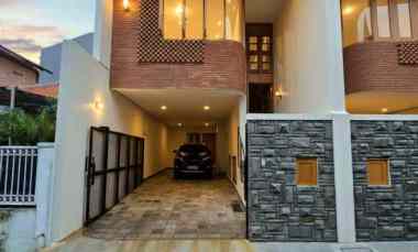 Rumah Baru Design Modern Natural Tropis di Cipinang Rawamangun Jaktim