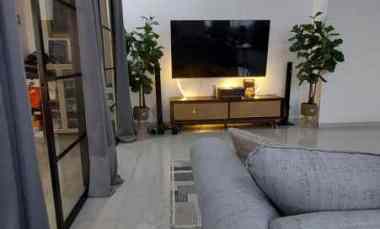 Rumah Dijual Besar dan Luas di Ciputat Jombang dekat Area Sektor 9