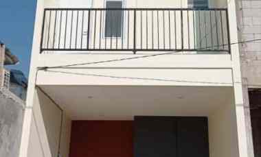 Rumah di Cibubur dekat jl.PKP LRT Ciracas, Toll Cibubur, Kp.Rambutan