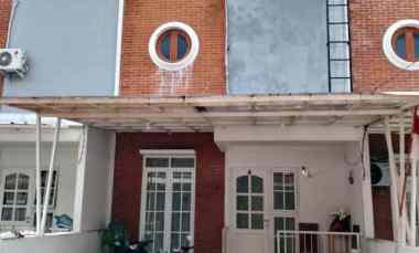 Rumah Dijual di cisaranten Arcamanik