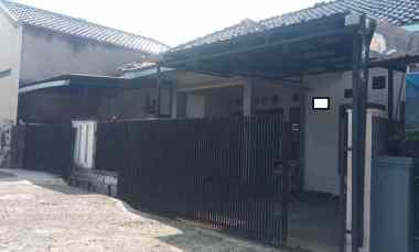 Rumah Sukarasa Citeureup 450 meter ke SMKN 3 Cimahi 2 Carport