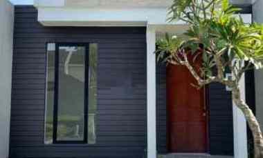 Jual Cepat, Rumah Baru Gress North West Lake Citraland Surabaya Barat