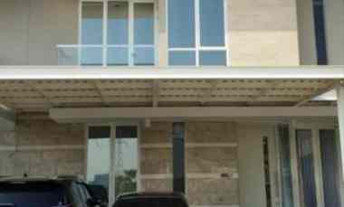 Rumah Minimalis 2 Lantai Furnished Cluster Greenlake, Citraland Suraba