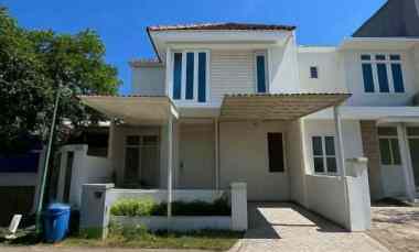 Rumah 2 Lantai Citraland Utama Surabaya Semi Furnish Row Jalan 3 Mobil