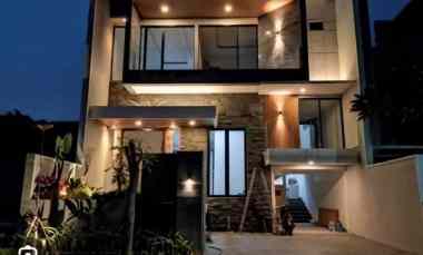 Modern Minimalis Premium di Citraland Woodland, Surabaya Barat