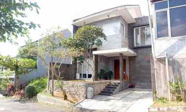 Komp. Mustika Regency Ciwaruga Ada Taman Belakang Jarang Ada