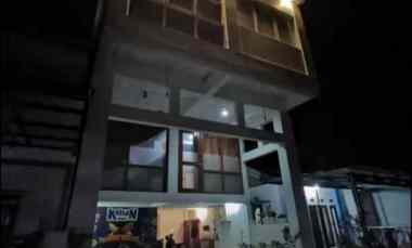 Rumah Elegant 4 Lantai Full Furnished Lux Dijual Dibawah Pasar