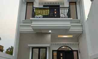 Dijual Rumah Clasic Modern di Tanah Baru Beji Depok