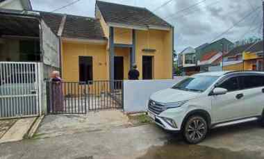Rumah Dijual di Cluster Barleria