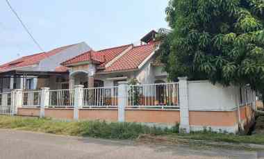 Rumah Dijual di Cluster Boulevard Hijau Kota Harapan Indah Bekasi