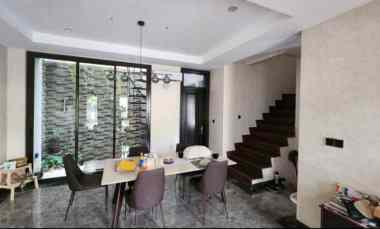 Rumah Dijual di Cluster Burgundy Summarecon Bekasi