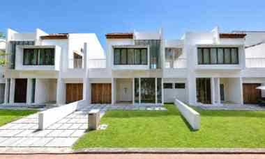 Rumah 2 lantai 10x20 200m 4KT Cluster Cassia JGC Jakarta Garden City Cakung
