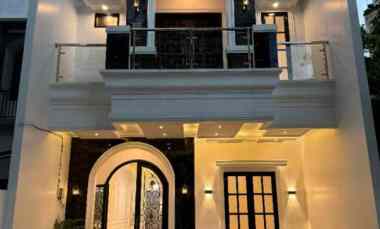 Rumah Mewah Ada Rooftop Siap Huni dalam Cluster Dijagakarsa