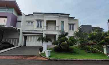 Rumah Mewah Strategis di Cluster Crown PHG Gading Serpong