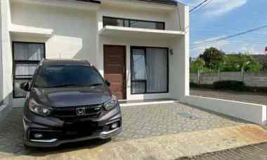 Rumah Nyaman di Cluster Grans Pinus Regency Soekarno Hatta Bandung