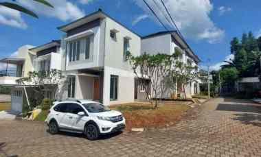 Dijual Rumah Posisi HOOK di jl. Pulo Leuwinanggung Depok dalam Cluster