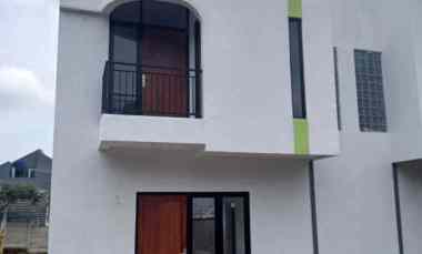 Rumah 2 Lantai dekat Uin Cluster Kaisar jl Palasari Cipadung Cibiru