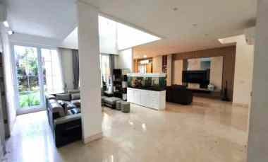 Rumah Dijual di Cluster Lantana JGC Jakarta Garden City