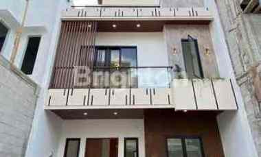 Rumah dalam Cluster di Moh. Kahfi 2, Jagakarsa, Nyaman Asri