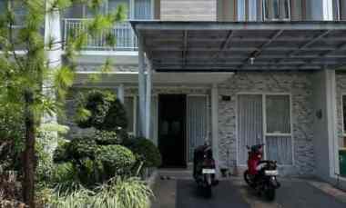 Dijual Rumah Siap Huni di Cluster North Mississippi Jakarta Timur