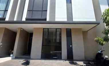 Rumah Dijual di Cluster Sentarum Asya Jakarta Garden City Jakarta Timur