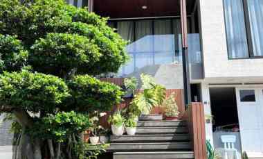 Rumah Full Interior 3 Lantai Furnish di Cluster Feronia Alam Sutera