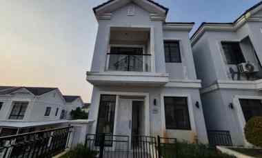 Rumah Dijual di Cluster Viridia Lavon Swan City Tangerang