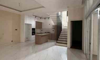 Rumah Dijual di Cluster Yarra JGC Jakarta Garden City