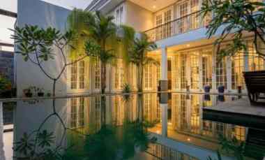 Rumah Mewah Ada Liftnya Design Scandinavian Germany di Condet Jaktim