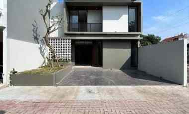 Rumah Mewah Kontenporer Kekinian di Condongcatur Sleman Fully Furnish