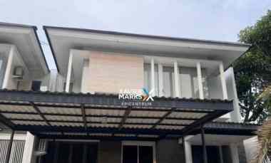 Rumah di Crystal Golf Citraland Muraahh dekat GWalk Universitas Ciputr