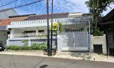 Rumah 2Lt, Hdp Timur, Hunian / Kost, Strategis di Bendungan Hilir
